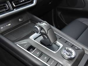 Great Wall Cannon Nouvelle Version 5 Places Double Cabine Pick-up 4x4 à Vendre Essence Véhicule d'occasion 4x4 Véhicule tout-terrain Jiben - Product Image 4