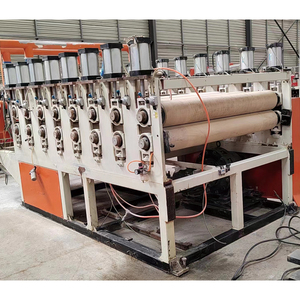 Máquina de WPC usada, máquina <span class=keywords><strong>cortadora</strong></span> de tablero de espuma de PVC compuesto de plástico y madera, línea de extrusión - Product Image 4