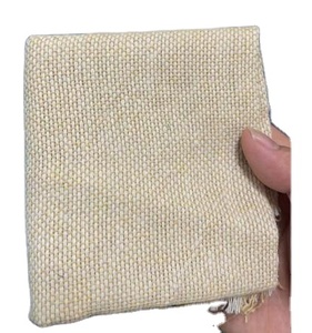 Alfombra de Alta Calidad 100% Poliéster Ripstop Ligera Antiestática con Reverso de Crema para el Hogar - Product Image 1