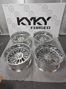 عجلات شاحنة KYKY مقاس 24×12 و24×14 و26×14 و26×16 مقعرة ومصقولة مع أغطية عائمة لتويوتا تاكوما - Product Image 3
