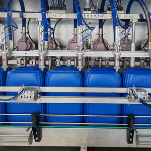 Machine de remplissage et d'embouteillage pour bidons et jerricans de 5L, 10L, 25L et 20 litres, pour liquides chimiques acides et moussants, avec fonction anti-corrosion automatique - Product Image 4