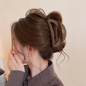 Fermacapelli a Forma di D in Silicone da 10,5 cm con Forcina sul Retro della Testa, Clip per Capelli in Tinta Unita per Ragazze - Product Image 2