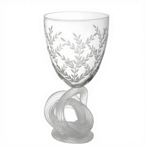 Jarrón de Vidrio Grabado Contemporáneo con Patrón de Hojas y Tallo Retorcido para Decoración del Hogar - Product Image 1