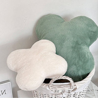 Nordique Ins Style couleur unie petite fourrure de lapin trèfle à quatre feuilles jeter oreiller Simple décoration de la maison épaissie en peluche canapé coussin