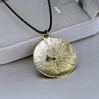 Accessoires de film en gros, collier Percy Jackson et le voleur de foudre, pendentif trident rétro créatif
