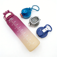 Bouteille d'eau de sport en plastique sans BPA avec marqueur de temps, anti-fuite, couvercle à rabat et paille – 32oz/350/500/750/1000ml