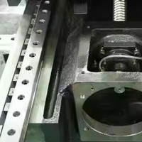 Centre d'usinage vertical 3 axes VMC650 DRC neuf et d'occasion, haute précision GSK Fanuc, broche BT40, broche simple, 24 outils motorisés