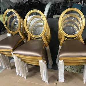 Commercio all'ingrosso bianco tessuto e oro alluminio impilabile pranzo sedia per banchetti per matrimonio Loui con materiale metallico e imballaggio