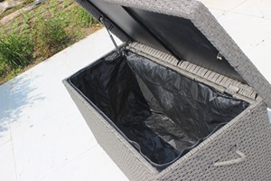 Armario de Almacenamiento de Ratán Plástico para Jardín, Caja de Almacenamiento Impermeable para Cojines de Exterior con Ruedas - Product Image 3