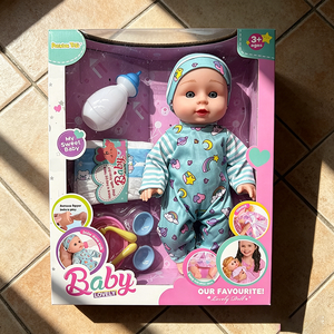 Poupée Bébé Parlante Multi-Accessoires 27 cm avec Biberon, Couche, Bol et Cuillères pour l'Alimentation et les Soins – Jouet de Jeu de Rôle - Product Image 1