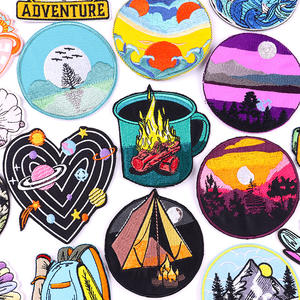 Badge en tissu flexible, forme et taille personnalisées, broderie naturelle de l'univers, à coudre/à repasser, pour sweats à capuche - Product Image 4