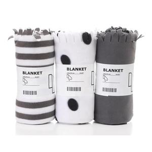 العالم أفضل دافئ لينة الصوف القطبية المطبوعة الصوف الصغير السفر ملاءة حيوان أليف مع مربع - Product Image 2