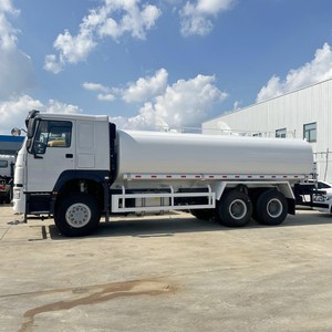 Camión Cisterna Móvil HOWO 6x4 al por Mayor, Nuevo, en Venta Caliente, para Suministro de Agua Potable - Product Image 3