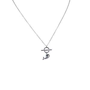 Collier Pendentif Tendance en Acier Inoxydable 316L Plaqué Or PVD avec Breloque Baleine – Design Durable et Résistant - Product Image 1