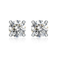 Orecchini a perno minimalisti alla moda e versatili con diamante rotondo a 4 griffe in oro bianco 18K coltivato in laboratorio, orecchini a lobo, orecchini a cuore