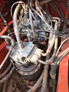 รถขุดไฮดรอลิกแบบตีนตะขาบ Doosan DH220LC-7 มือสองแท้ น้ำหนัก 22 ตัน - Product Image 3