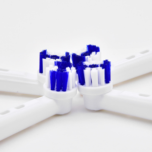 Têtes de <span class=keywords><strong>brosse</strong></span> à dents électriques intelligentes EB-20P brevetées, interchangeables, lot de 4, avec poils moyens Dupont, pour la santé des gencives à domicile - Product Image 4