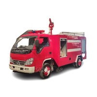 Camion-citerne d'incendie isuzu forland réservoir à échelle 5000L avion extincteur frappe une liance plate-forme extensible échelle pompier