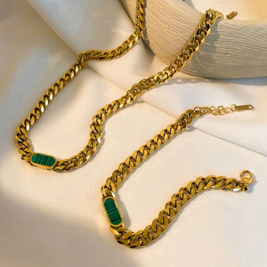 Conjunto de Collar de Cadena Cubana de 7MM, Chapado en Oro de 18K, Acero Inoxidable con Malaquita Verde, Concha Negra y Blanca, Joyería para Uso Diario y Regalo - Product Image 2