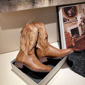 <span class=keywords><strong>Stivali</strong></span> da Cowgirl Vintage in <span class=keywords><strong>Pelle</strong></span> Ricamata Moda 2024, <span class=keywords><strong>Stivali</strong></span> Chelsea da <span class=keywords><strong>Donna</strong></span> con Punta Quadrata, <span class=keywords><strong>Stivali</strong></span> da <span class=keywords><strong>Cowboy</strong></span> Occidentali - Product Image 1