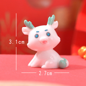 Fresco e carino piccolo Micro paesaggio Home Desktop piccoli ornamenti bianco drago blu nuovo anno in resina artigianale - Product Image 6