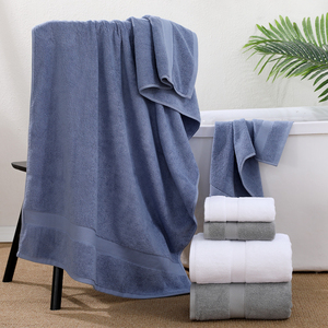 <span class=keywords><strong>Serviette</strong></span> de bain Betz Premium 70*140 cm 100% coton 470g/m Couleur unie Vert <span class=keywords><strong>sapin</strong></span> Absorbante et douce Certifiée Oeko-TEX - Product Image 4