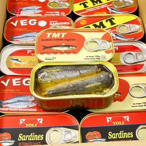 Klaar Om Te Eten Heerlijke Ingeblikte Vis Sardine In Plantaardige Olie In De Hersenen