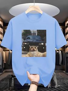 เสื้อยืดกราฟิกมีมไวรัล 'Cat Vs Muscle Car' สำหรับผู้ชาย สีดำ ทรงโอเวอร์ไซส์ แขนสั้น - Product Image 2