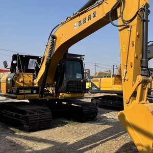 รถขุดขนาดใหญ่ 20 ตัน รุ่น Cat320d คุณภาพเยี่ยม ชั่วโมงการทำงานต่ำ มีสินค้าในสต็อก จัดส่งรวดเร็ว - Product Image 1