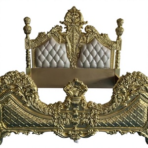 Lit de Mariage Royal Antique de Luxe en Bois Massif Sculpté à la Main – Mobilier de Chambre Personnalisé Haut de Gamme - Product Image 1