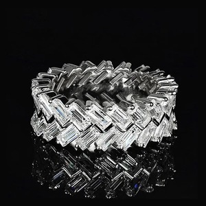 Anello Intrecciato Scintillante per Uomo e Donna, Gioiello da Dito Unisex di Tendenza e Design Alla Moda - Product Image 6