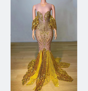 Gold Bridesmaid Dresses - Elegant & Sparkly 2024 Trends Gold Bridesmaid Dresses - Elegant & Sparkly 2024 Trends