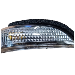 Indicador de espejo lateral para coche, lámpara intermitente para Toyota Yaris Vios Viz Corolla Camry Prius C Avanza 2014, precio competitivo - Product Image 2