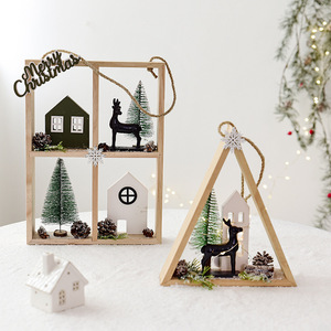Décorations de Noël suspendues à l'arbre, en forme de petite maison en bois, style nordique moderne minimaliste, avec lettres de Noël, pour l'international - Product Image 1