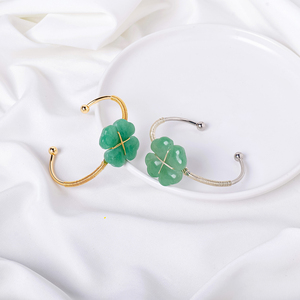 Bracciale a quadrifoglio in avventurina verde naturale all'ingrosso, regolabile, placcato oro e argento, bracciale aperto per gioielli portafortuna - Product Image 3