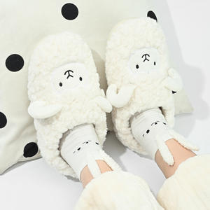 Vente en gros de pantoufles de grande qualité <span class=keywords><strong>pour</strong></span> adultes pantoufles d'intérieur chaudes en peluche de <span class=keywords><strong>mouton</strong></span> <span class=keywords><strong>pour</strong></span> femmes et hommes - Product Image 4