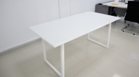 Grand bureau de jeu pour ordinateur, mobilier de salon, table de bureau noire et blanche pour le gaming