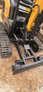 Oferta Especial: Miniexcavadora SY16C de 1.6 Toneladas de Alto Rendimiento, Giro Cero, Compacta, Potente y Fiable, Precio de Fábrica - Product Image 6