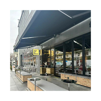Pergola à toit en aluminium avec télécommande, stores électriques et protection solaire pour patio et gazebo