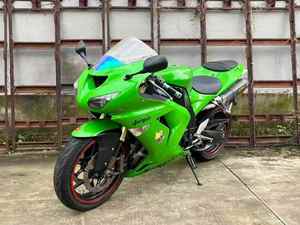 Motocicleta Deportiva <span class=keywords><strong>Kawasaki</strong></span> Ninja <span class=keywords><strong>ZX10R</strong></span> de 999cc, Cuatro Cilindros <span class=keywords><strong>en</strong></span> Línea, Refrigeración Líquida, Alta Potencia, con IMU y ABS - Product Image 4