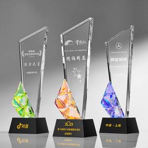 עיצוב גשר קטן קריסטל זכוכית פרס פרס פרס באיכות גבוהה מותאם אישית uv מלוטש כבוד קריסטל עיצוב סיטונאי חדש - Product Image 3