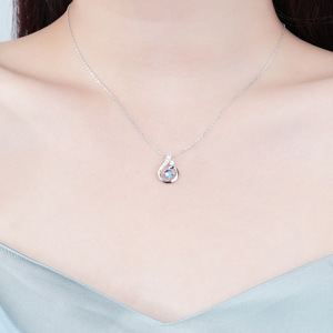 Collier pendentif en argent 925 pour femme avec strass en cristal bleu, design goutte d'eau, classique, à porter au quotidien, chaîne en boîte, bijoux - Product Image 2