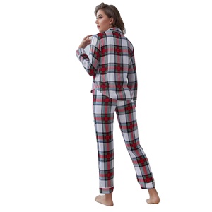 Đồ ngủ nữ sang trọng hai mảnh màu trắng và đỏ tay dài - Product Image 4