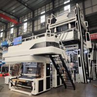Machine à film soufflé par coextrusion ABC à 3 couches, ligne de production d'extrusion de film plastique PE entièrement automatique pour film d'emballage