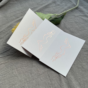 นามบัตรลายเส้นนามธรรมแบบมินิมอล งานศิลปะฟอยล์สีโรสโกลด์ พิมพ์โลโก้ตามสั่ง กระดาษสีขาว การ์ดขอบคุณ - Product Image 3