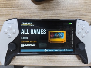 SF3500 Retro Mini Console di gioco portatile 5 pollici IPS HD con schermo Dual-Core 1.2GHz CPU 3000mAh batteria supporta Video Dual Rocker - Product Image 3