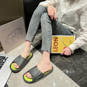 Pantoufles en daim doux haut de gamme, adaptées à une utilisation intérieure et extérieure, confort hivernal, pantoufles en fourrure pour femmes avec fonction antidérapante - Product Image 2