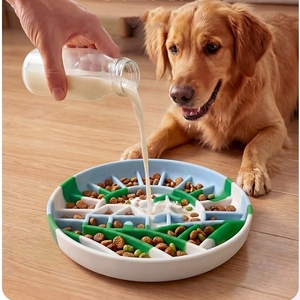 Comedero Lento de Silicona para Perros, Tapete Antideslizante para Lamer, Rompecabezas de Comida para Mascotas, Libre de BPA, Apto para Lavavajillas - Product Image 2