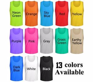 Maillots d'entraînement pour enfants les plus vendus, dossards de football en maille personnalisables par sublimation, service OEM pour le sport, impression de nom incluse - Product Image 5