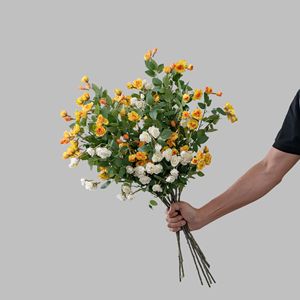 CL31501 Branche de fleur de rose artificielle en soie faite à la main, vente en gros en vrac, simulation décorative en PU pour la fête des mères, rentrée scolaire - Product Image 3